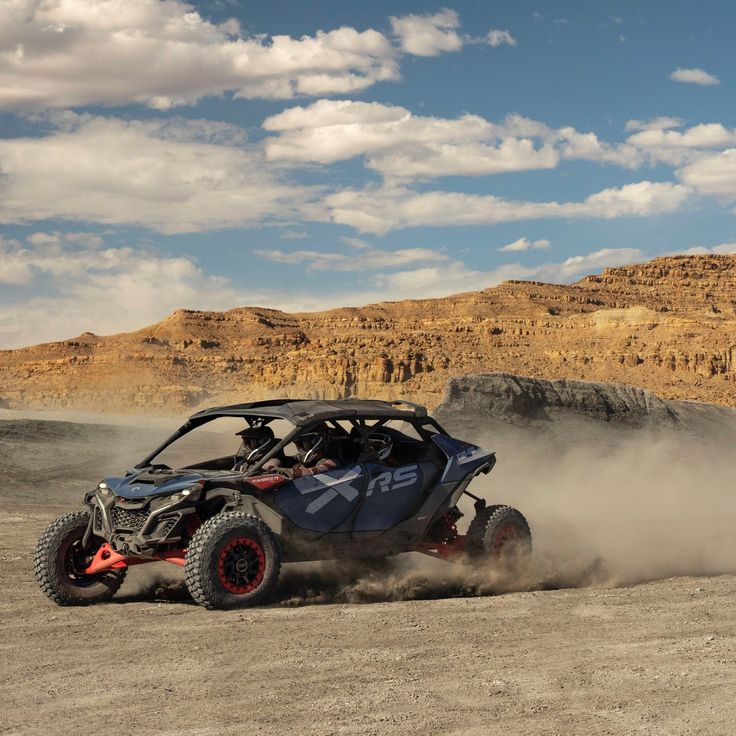 Buggy – Drive Through Trails